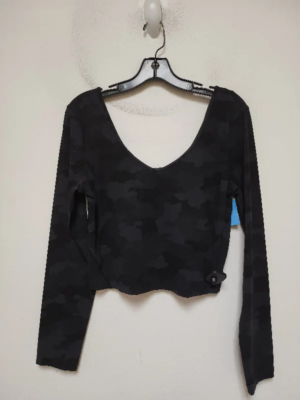 Athletic Top Long Sleeve Crewneck By Lululemon In Camouflage Print, Size: L