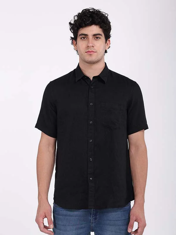 Men Solid Half Sleeve Linen Shirt